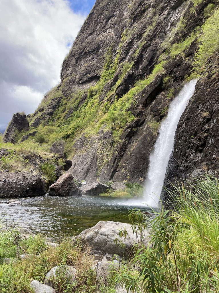 Wasserfall in einen natural pool