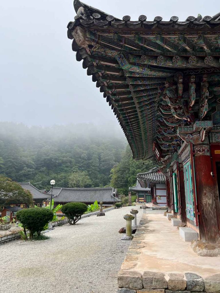 Daweonsa Tempel, der Endpunkt der Jirisan Traverse - eine der schönsten Wanderungen Südkoreas